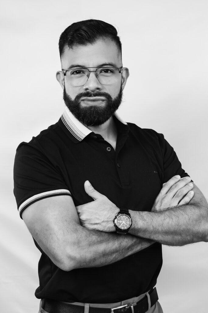 Jhonathan Gómez – Director de Branding y Diseño